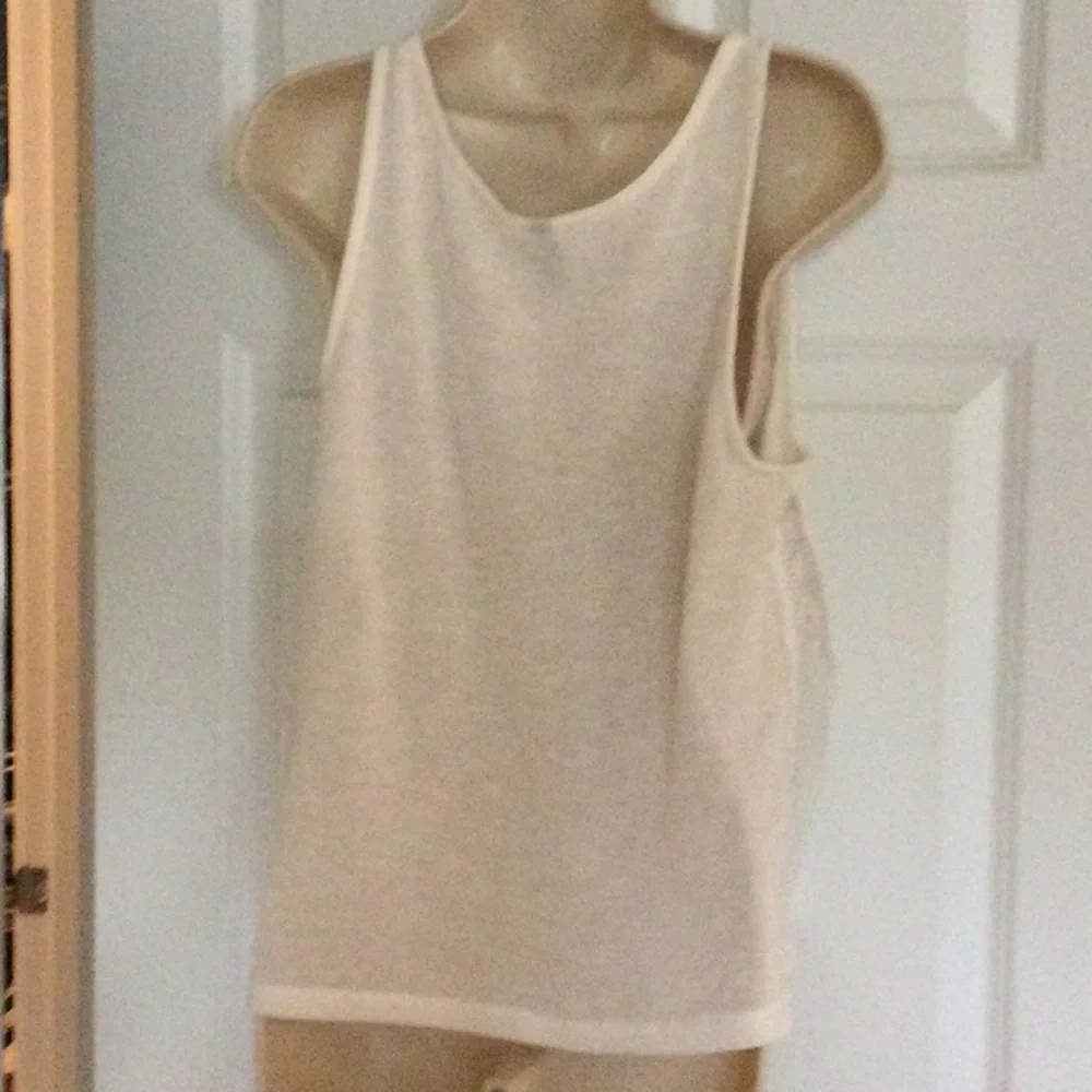 Lace Side Slit Top - Picture 4 of 6